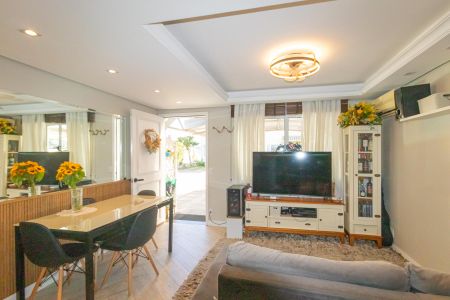 Casa de condomínio à venda com 89m², 3 quartos e 2 vagas Casa de condomínio à venda com 89m², 3 quartos e 2 vagasSala