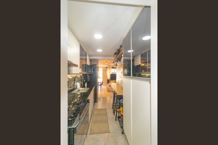 Cozinha de casa de condomínio à venda com 3 quartos, 89m² em Rio Branco, Canoas