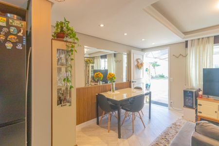 Casa de condomínio à venda com 89m², 3 quartos e 2 vagas Casa de condomínio à venda com 89m², 3 quartos e 2 vagasSala