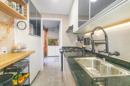 Cozinha de casa de condomínio à venda com 3 quartos, 89m² em Rio Branco, Canoas