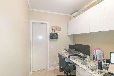 Casa de condomínio à venda com 89m², 3 quartos e 2 vagas Casa de condomínio à venda com 89m², 3 quartos e 2 vagasEscritório