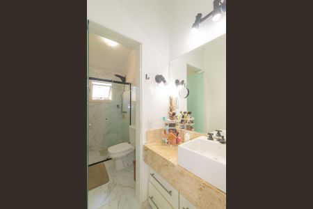 Casa de condomínio à venda com 89m², 3 quartos e 2 vagas Casa de condomínio à venda com 89m², 3 quartos e 2 vagasBanheiro social