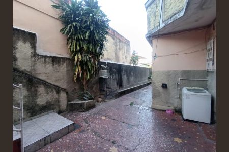 Casa para alugar com 1 quarto, 35m² em Centro, Nilópolis