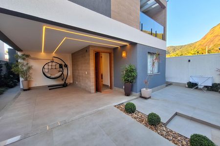 Casa para alugar com 192m², 3 quartos e 2 vagas Casa para alugar com 192m², 3 quartos e 2 vagasQuintal