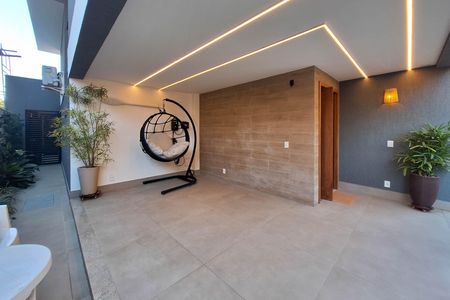 Quintal de casa para alugar com 3 quartos, 192m² em Itaipu, Niterói