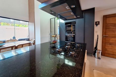 Casa para alugar com 192m², 3 quartos e 2 vagas Casa para alugar com 192m², 3 quartos e 2 vagasCozinha