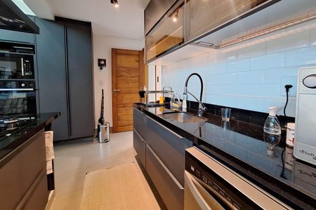 Casa para alugar com 192m², 3 quartos e 2 vagas Casa para alugar com 192m², 3 quartos e 2 vagasCozinha