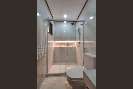 Casa para alugar com 192m², 3 quartos e 2 vagas Casa para alugar com 192m², 3 quartos e 2 vagasBanheiro da Suíte 2