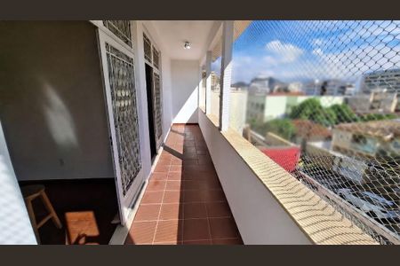 Casa à venda com 315m², 4 quartos e 3 vagas