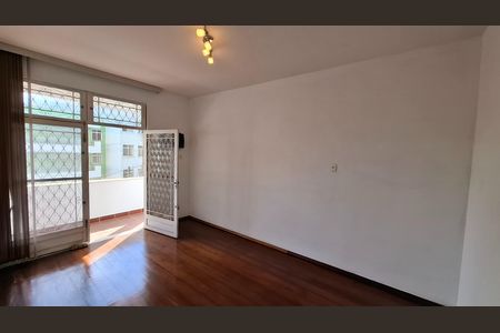 Casa à venda com 315m², 4 quartos e 3 vagas