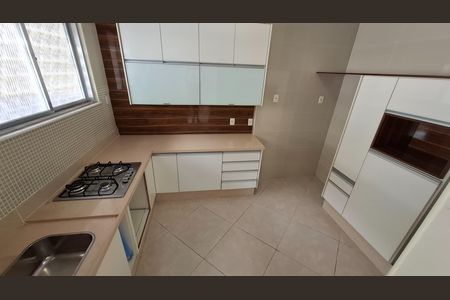 Casa à venda com 315m², 4 quartos e 3 vagas