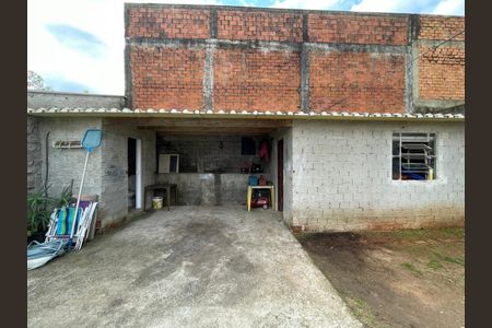 Casa à venda com 130m², 2 quartos e 5 vagas