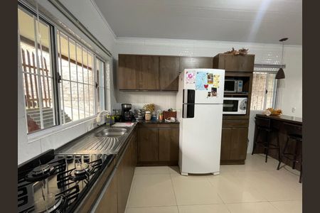 Casa à venda com 130m², 2 quartos e 5 vagas