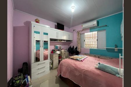 Casa à venda com 130m², 2 quartos e 5 vagas