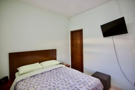 Casa à venda com 280m², 3 quartos e 2 vagas Casa à venda com 280m², 3 quartos e 2 vagasQuarto Suíte