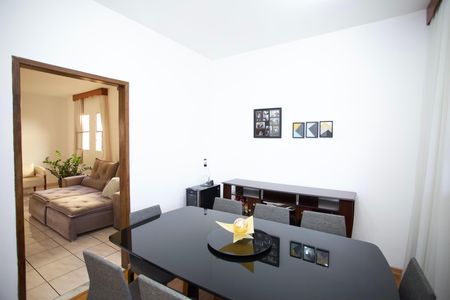 Sala de casa à venda com 3 quartos, 280m² em Santa Cruz (barreiro), Belo Horizonte