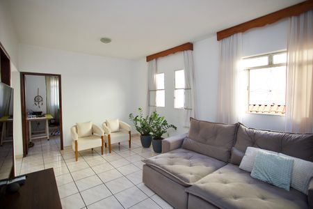 Sala de TV de casa à venda com 3 quartos, 280m² em Santa Cruz (barreiro), Belo Horizonte