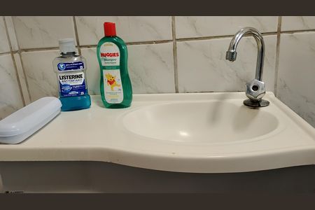 Banheiro de apartamento para alugar com 2 quartos, 60m² em Jardim Europa, Suzano