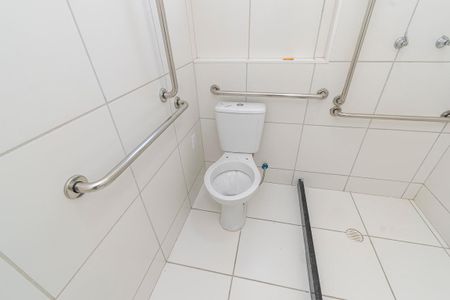 Banheiro de apartamento à venda com 1 quarto, 38m² em Bonsucesso, Rio de Janeiro