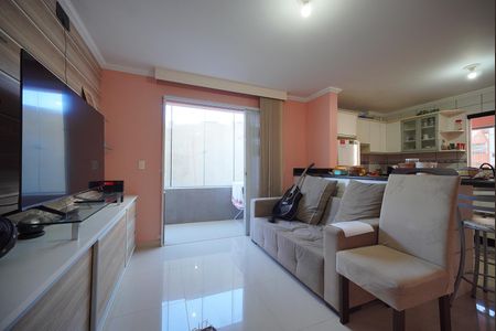 Sala de apartamento para alugar com 2 quartos, 69m² em Serraria, São José