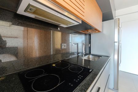 Studio para alugar com 35m², 1 quarto e 1 vaga Studio para alugar com 35m², 1 quarto e 1 vagaCozinha