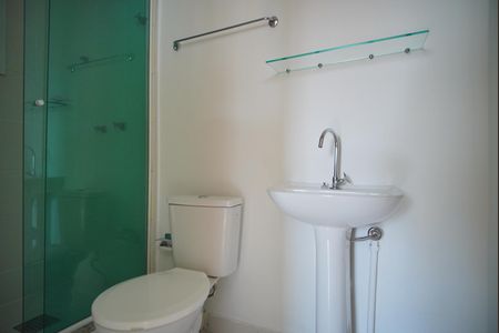 Banheiro Corredor de apartamento para alugar com 2 quartos, 52m² em Jardim Carvalho, Porto Alegre