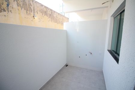 Varanda e Area de Serviço de apartamento à venda com 2 quartos, 48m² em Eldorado, Contagem