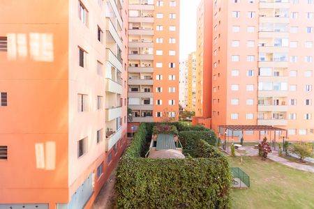 Vista  de apartamento à venda com 3 quartos, 72m² em Piratininga, Osasco
