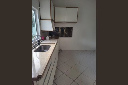 Casa para alugar com 160m², 4 quartos e 2 vagas