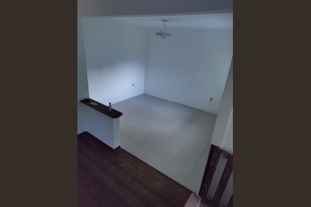 Casa para alugar com 160m², 4 quartos e 2 vagas