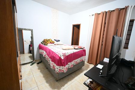 Casa à venda com 3 quartos, 100m² em Residencial Forteville, Goiânia