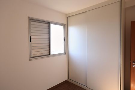 Apartamento à venda com 92m², 3 quartos e 2 vagasQuarto