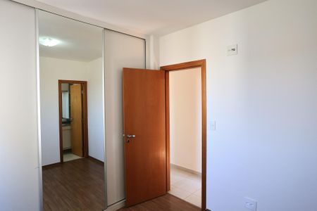 Apartamento à venda com 92m², 3 quartos e 2 vagasSuíte