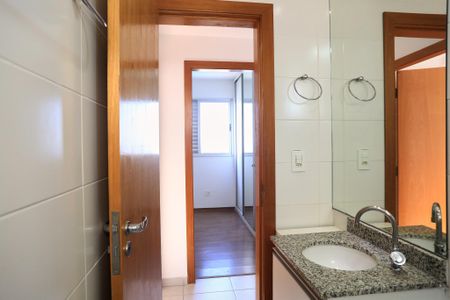Apartamento à venda com 92m², 3 quartos e 2 vagasBanheiro