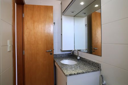 Apartamento à venda com 92m², 3 quartos e 2 vagasBanheiro da Suíte