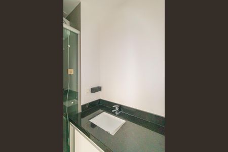 Banheiro de apartamento para alugar com 1 quarto, 39m² em Marechal Rondon, Canoas