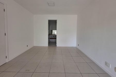 Apartamento à venda com 210m², 3 quartos e 3 vagas Apartamento à venda com 210m², 3 quartos e 3 vagasSuíte 3