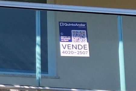 Apartamento à venda com 210m², 3 quartos e 3 vagas Apartamento à venda com 210m², 3 quartos e 3 vagasPlaca