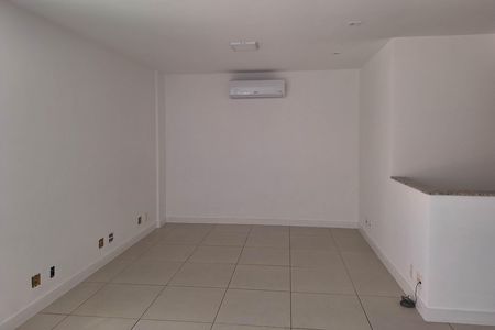 Apartamento à venda com 210m², 3 quartos e 3 vagas Apartamento à venda com 210m², 3 quartos e 3 vagasSala