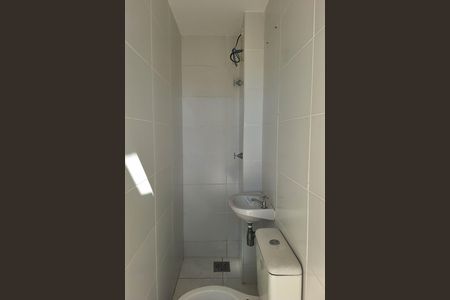 Banheiro de serviço de apartamento à venda com 3 quartos, 210m² em Itacoatiara, Niterói