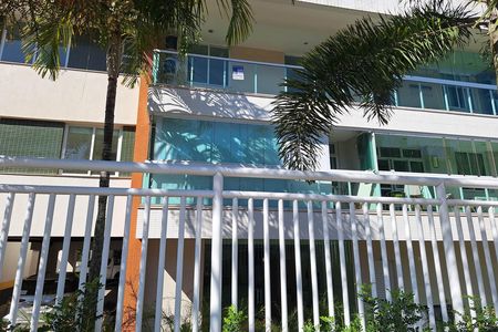 Apartamento à venda com 210m², 3 quartos e 3 vagas Apartamento à venda com 210m², 3 quartos e 3 vagasPlaca