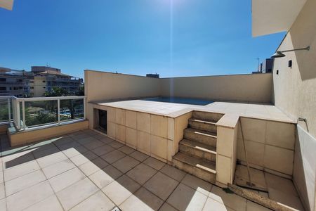 Apartamento à venda com 210m², 3 quartos e 3 vagas Apartamento à venda com 210m², 3 quartos e 3 vagasCobertura