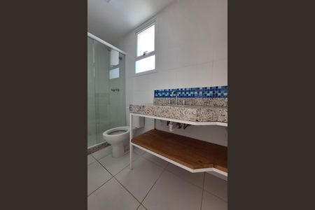 Apartamento à venda com 210m², 3 quartos e 3 vagas Apartamento à venda com 210m², 3 quartos e 3 vagasBanheiro da Suíte 1