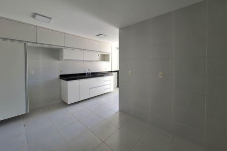 Apartamento à venda com 210m², 3 quartos e 3 vagas Apartamento à venda com 210m², 3 quartos e 3 vagasCozinha