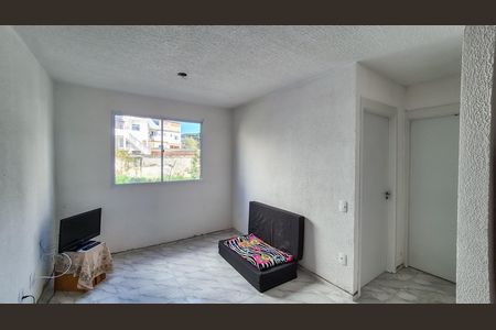 Sala de apartamento para alugar com 2 quartos, 40m² em Brás de Pina, Rio de Janeiro