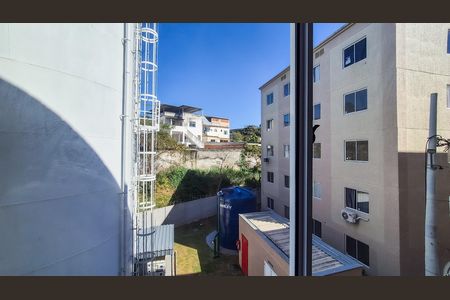 Sala de apartamento para alugar com 2 quartos, 40m² em Brás de Pina, Rio de Janeiro