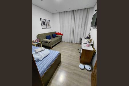 Casa para alugar com 115m², 2 quartos e 1 vaga Casa para alugar com 115m², 2 quartos e 1 vagaQuarto