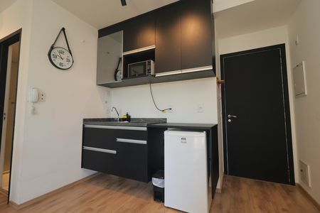 Cozinha de kitnet/studio à venda com 1 quarto, 28m² em Aclimação, São Paulo