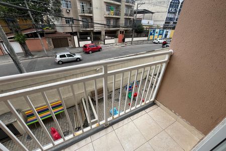 Varanda da sala de apartamento para alugar com 2 quartos, 51m² em Ilha do Governador, Rio de Janeiro