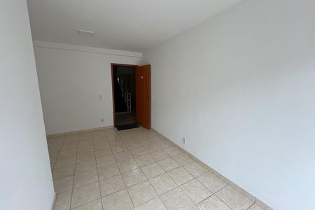 Sala de apartamento para alugar com 2 quartos, 51m² em Ilha do Governador, Rio de Janeiro